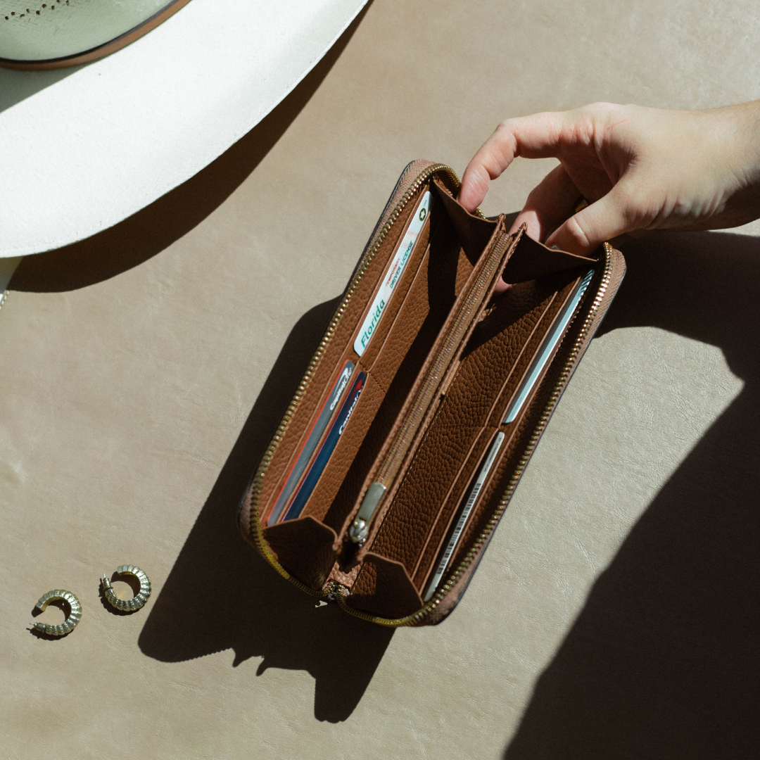 The Dolly Nav Zipper Wallet - Saddle