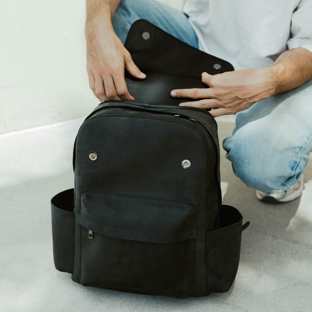 cool fit black leather backpack Bullstrap Leather Rugged Backpack