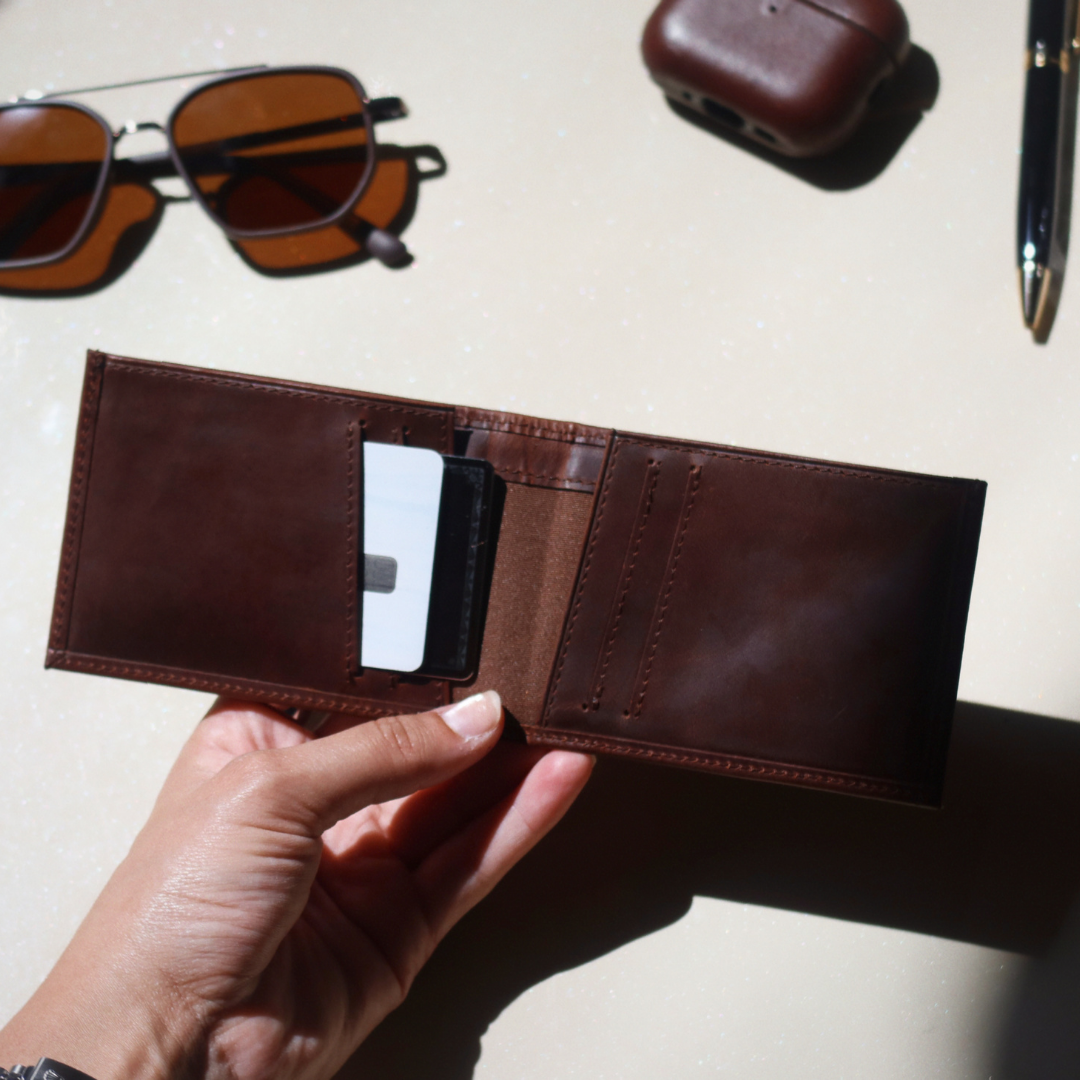 Reserve Trackable Wallet - Bifold