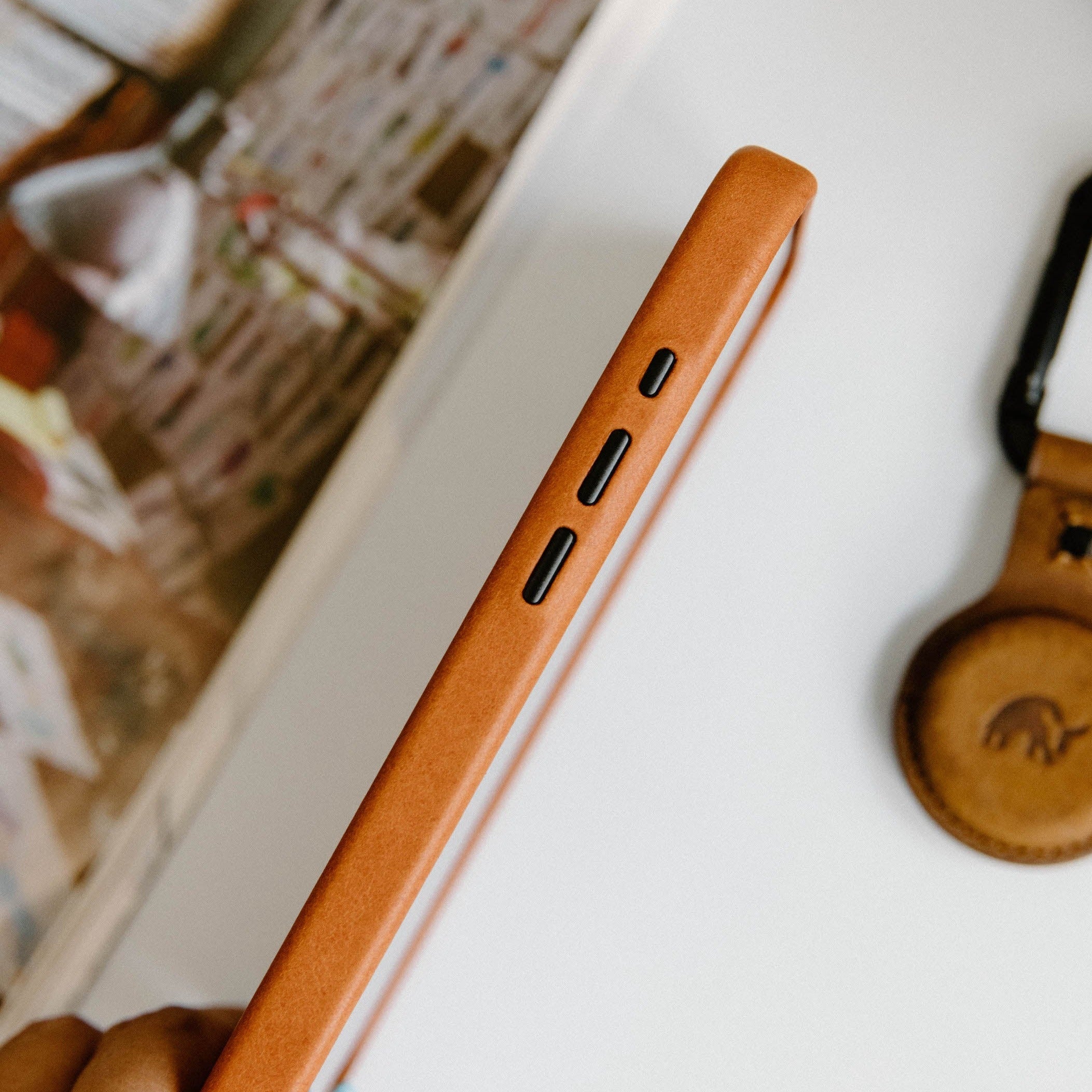 SIENNA - The Minimalist Case