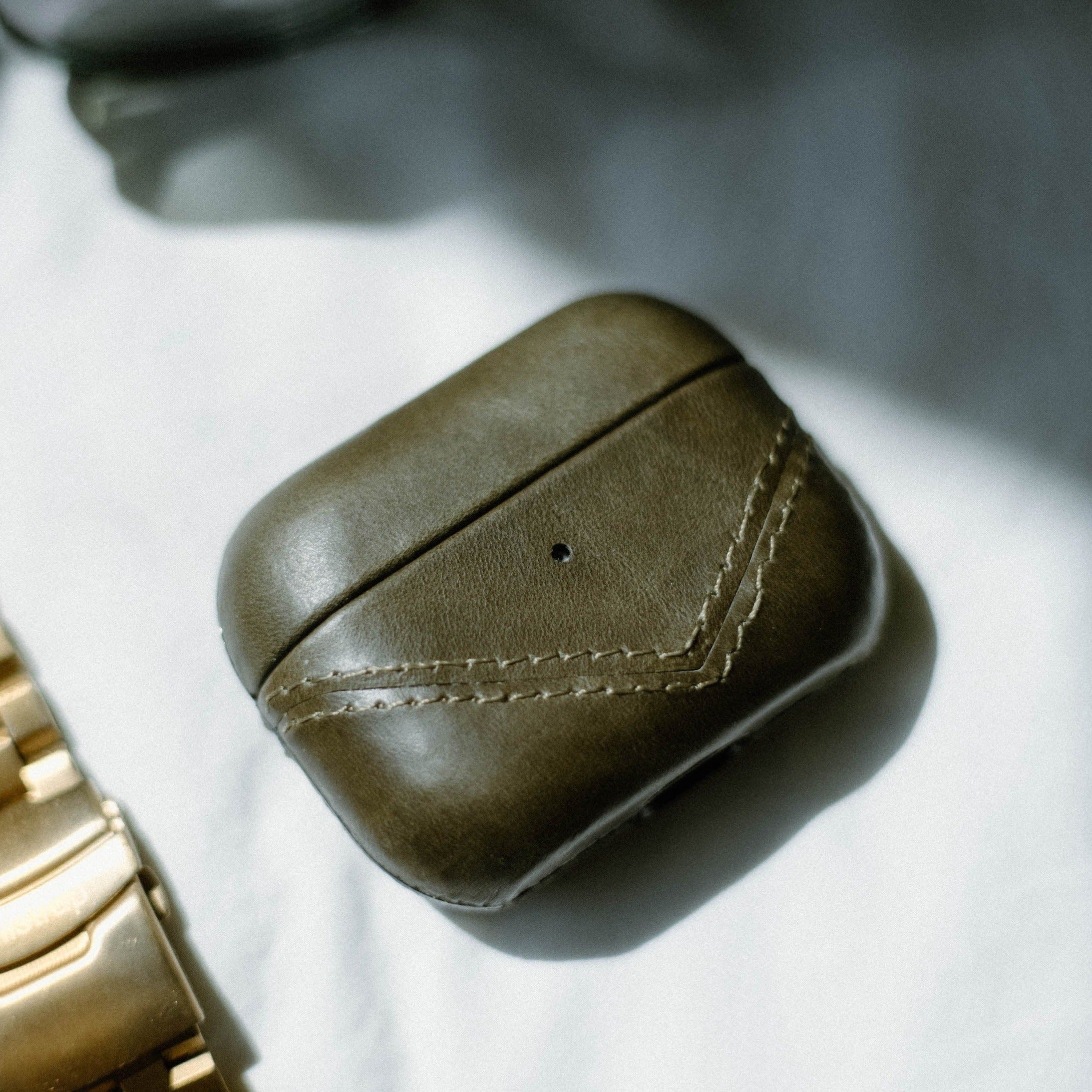 Leather AirPods Cases - MAVERICK