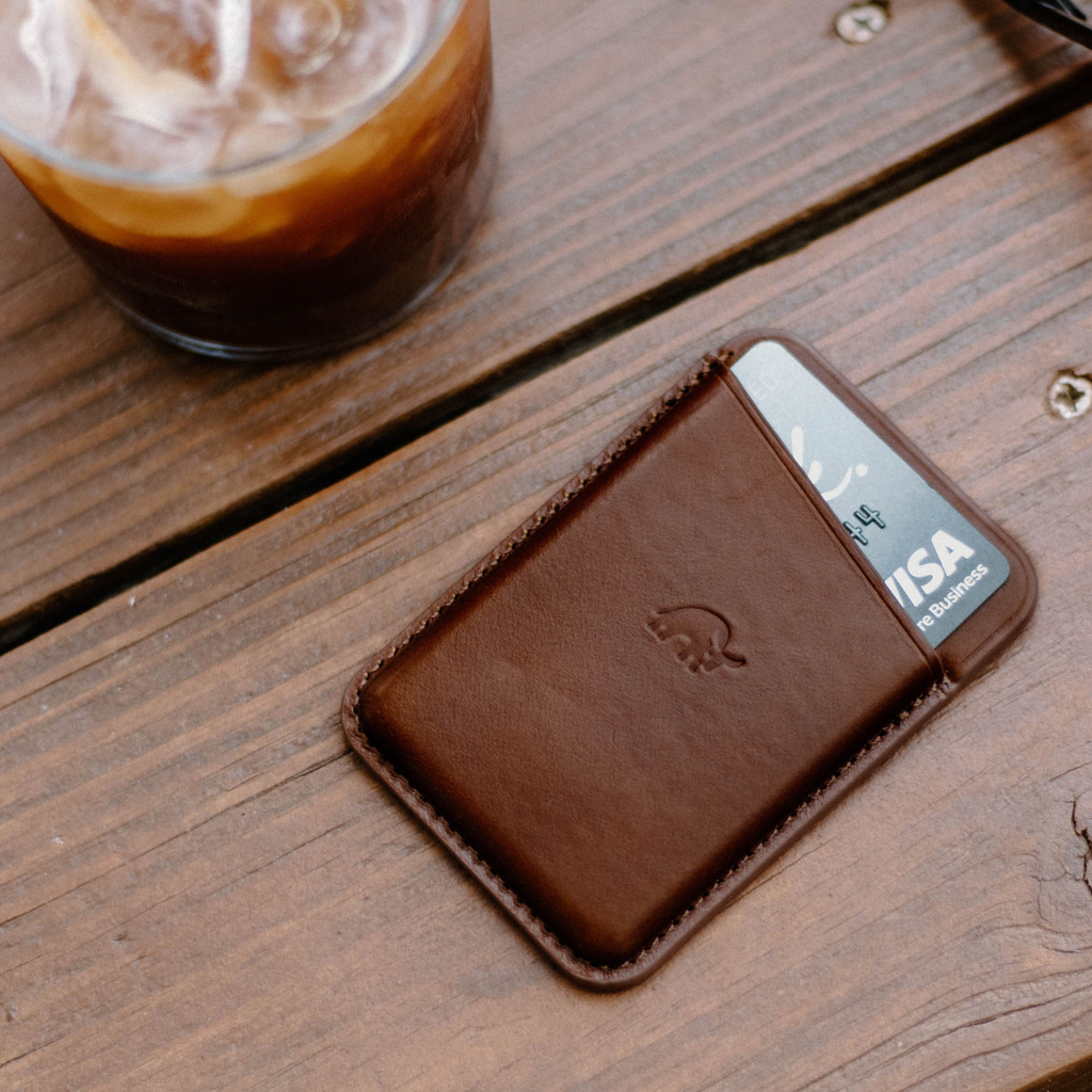 Leather Magnetic Wallet - Terra