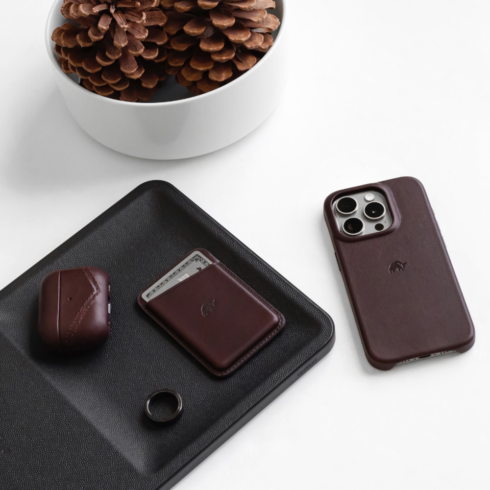 20% Off Minimalist iPhone Case & Wallet - Bourbon