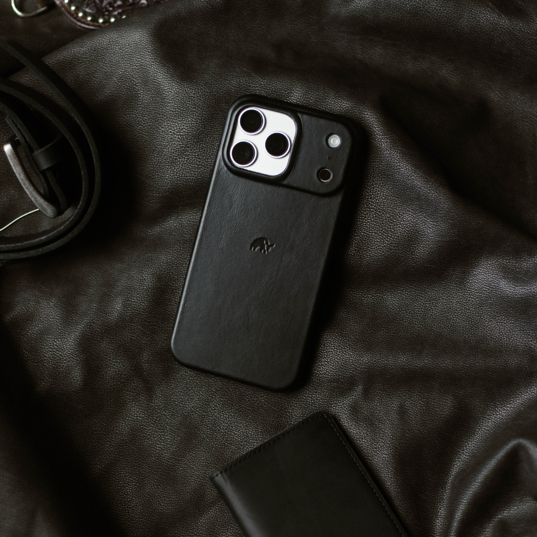 The Plateau Leather Case - BLACK EDITION