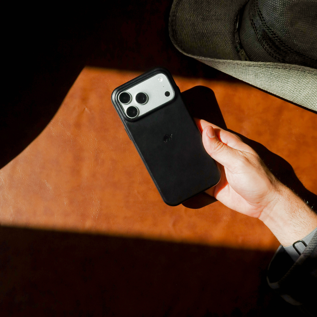 The Contemporary Plateau Case - BLACK
