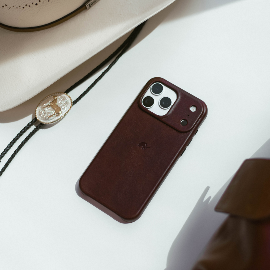 FINAL SALE The Minimalist Case - BOURBON 16 Pro - With Camera Button - No returns or exchanges FINAL SALE The Minimalist Case - BOURBON 16 Pro - With Camera Button - No returns or exchanges