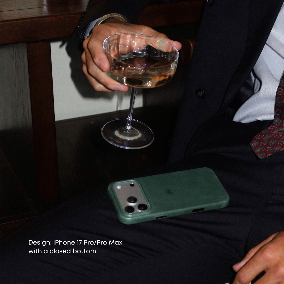 LIMITED EDITION The Original Leather Case - EVERGREEN