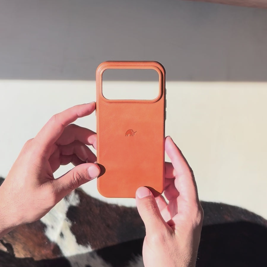 The Contemporary Plateau Case - SIENNA