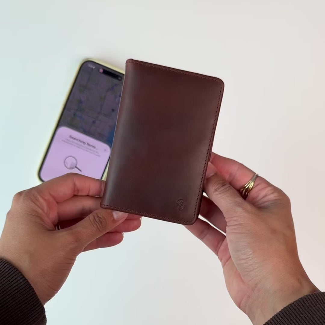 Reserve Trackable Wallet - Messenger