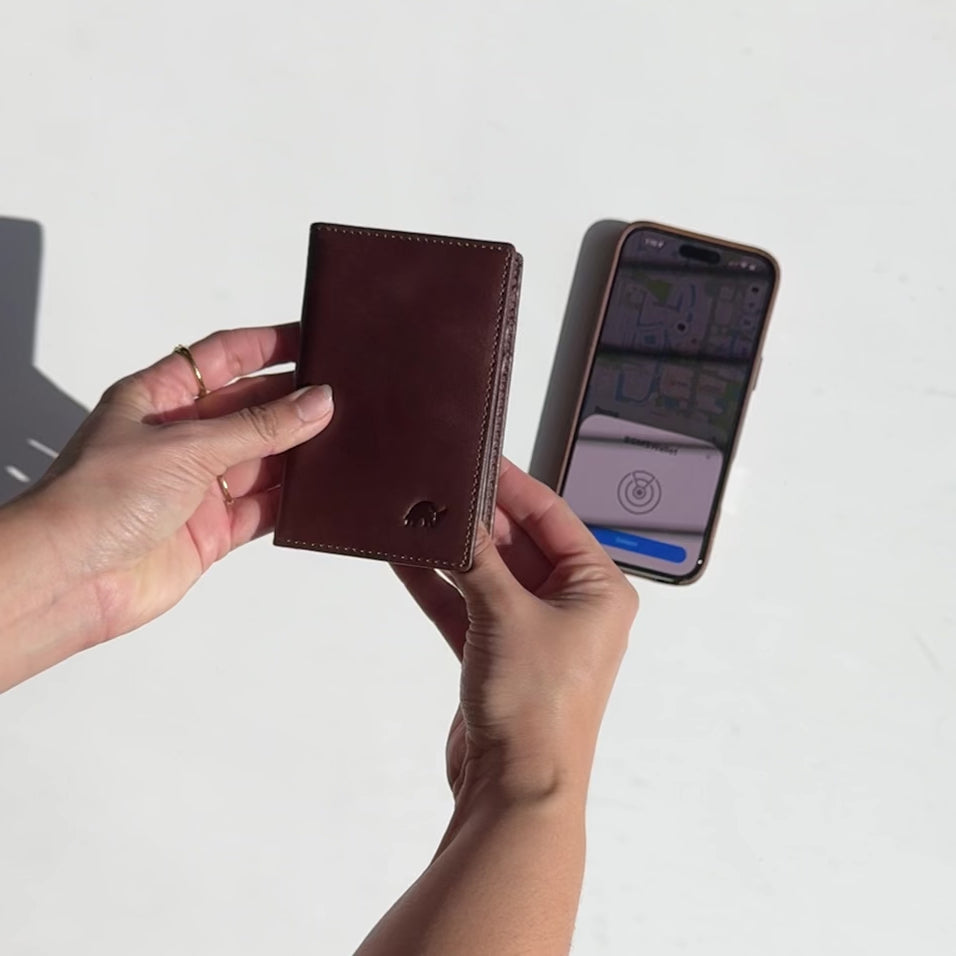 Leather Nav Messenger Wallet - TERRA