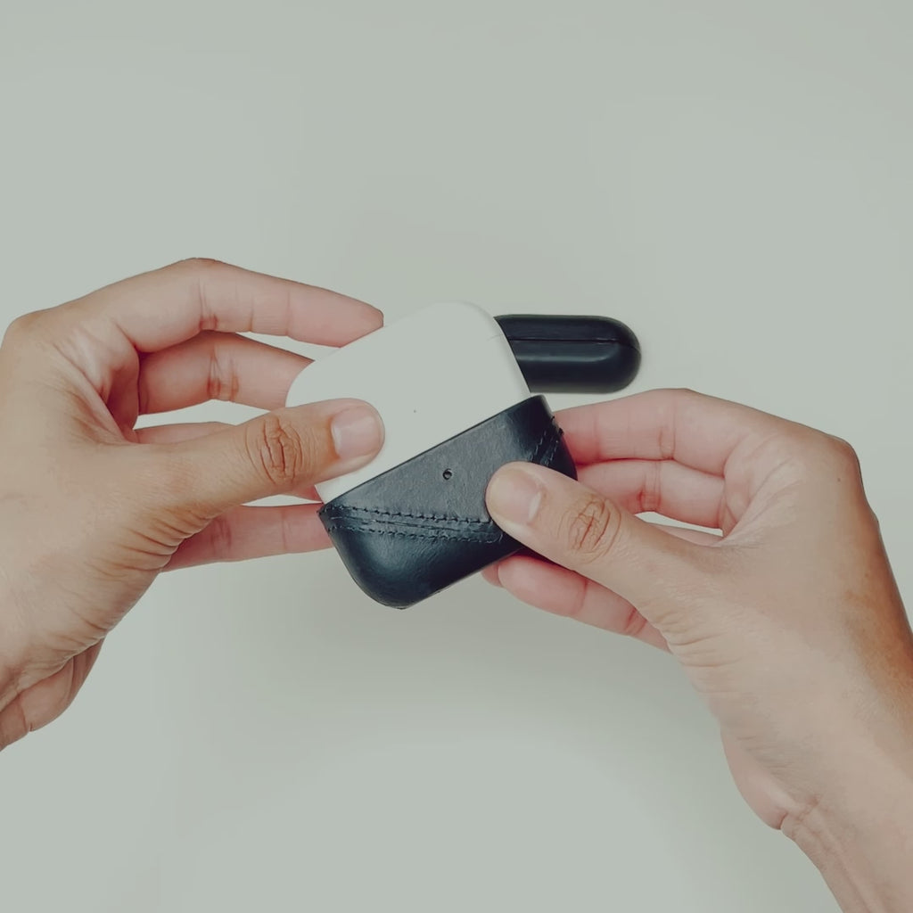 Leather AirPods Cases - OCEAN