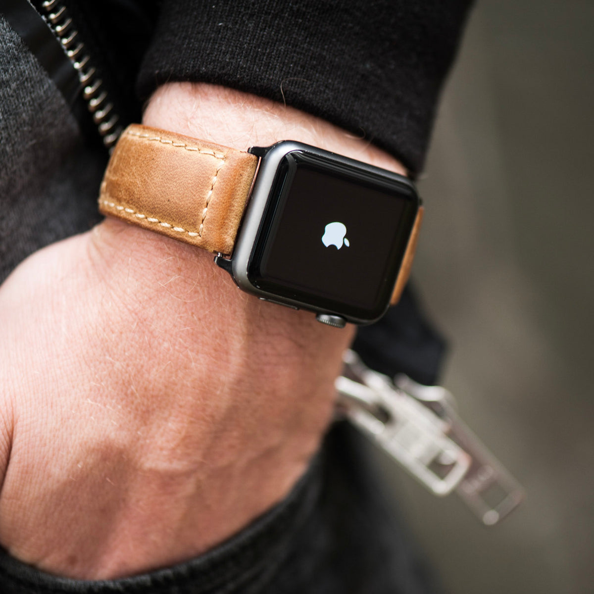 Classic Watch Straps an Apple Watch |