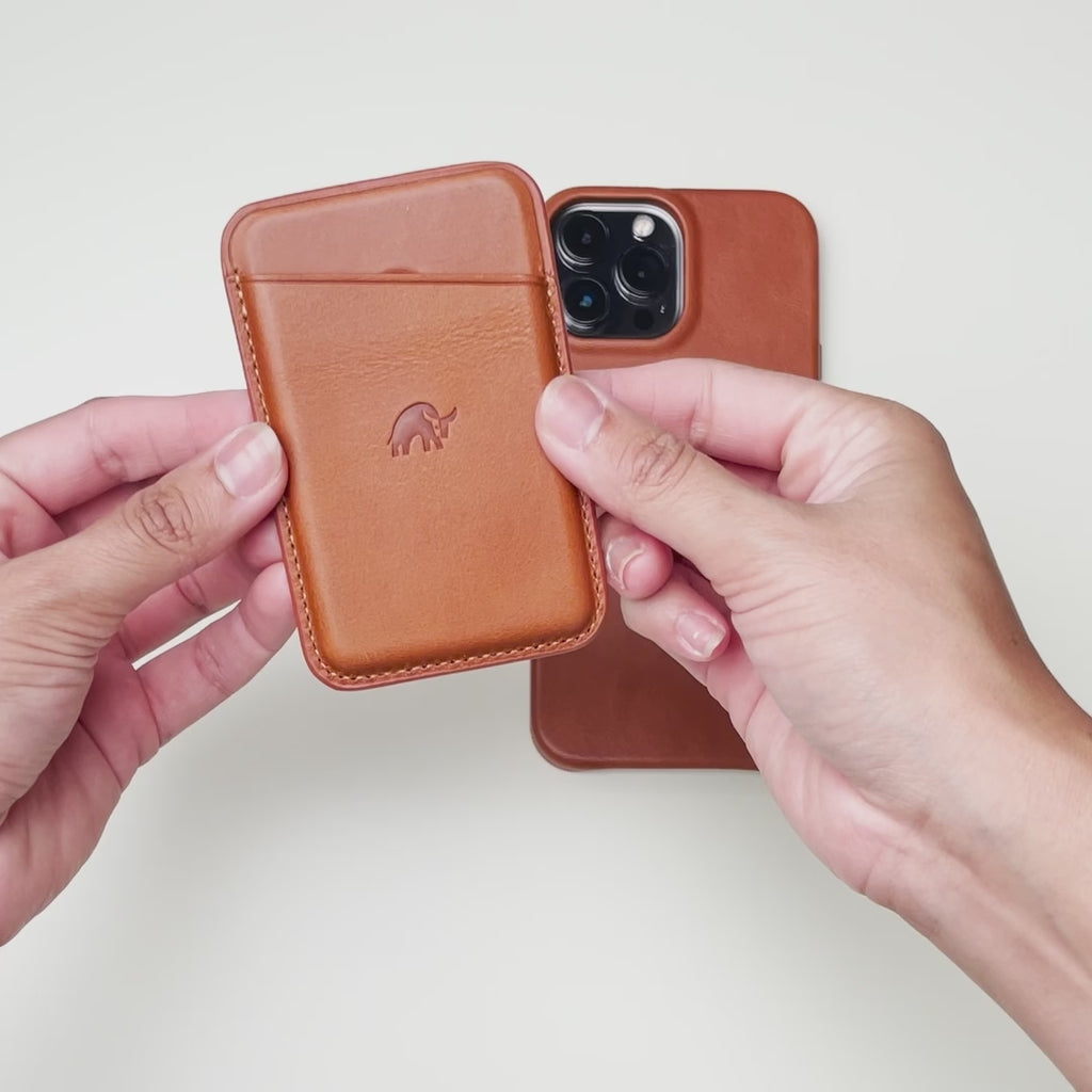 Leather Magnetic Wallet - SIENNA